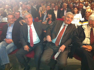 Πάνω από 1000 άτομα στο θέατρο Παπαδημητρίου στην ομιλία του Σίμου Κεδικογλου στη Χαλκίδα! - Φωτογραφία 1