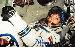 Η Claudie Haignere Γαλλίδα αστροναύτης, ερευνήτρια DNA αποπειράθηκε να αυτοκτονήσει - Φωτογραφία 1
