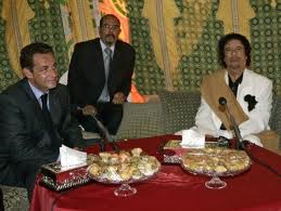 «Bye Bye Σαρκοζί» - Η μεταθανάτια εκδίκηση του Μουαμάρ Καντάφι - Φωτογραφία 1