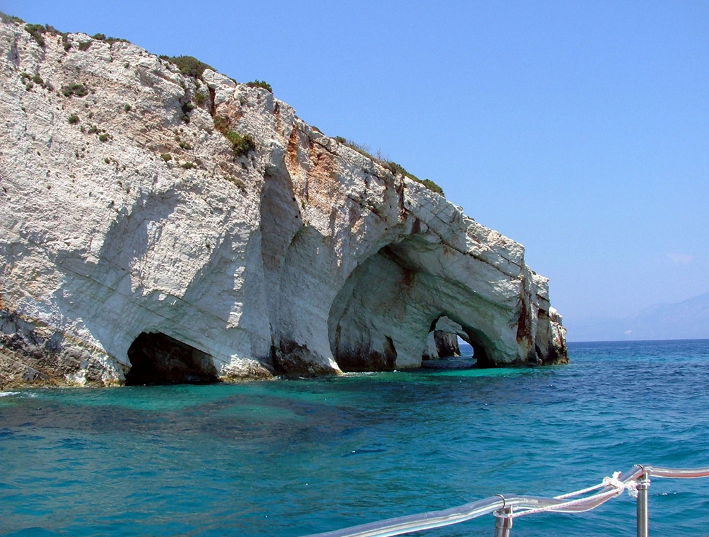 8 πανέμορφες θαλασσοσπηλιές της Ελλάδας [photos] - Φωτογραφία 4