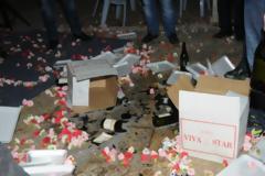Απίστευτα σκηνικά σε πανηγύρι στην Πάτρα - Έσπαγαν τις σαμπάνιες στην πίστα γιατί δεν προλάβαιναν να τις ανοίξουν!