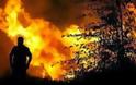 Αχαΐα: Πλησίασε οικισμούς η φωτιά στην Κουνινά Αιγίου