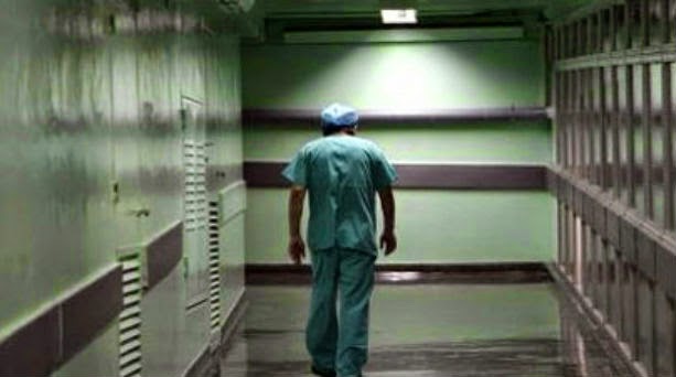 Πέθανε ο ασθενής που κατήγγειλε καρδιοχειρουργό για «φακελάκι» - Φωτογραφία 1