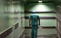 Πέθανε ο ασθενής που κατήγγειλε καρδιοχειρουργό για «φακελάκι»