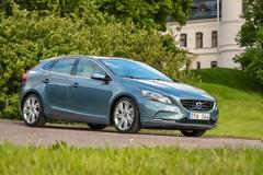 Volvo V40 και V40 Cross Country: στην κορυφή των πωλήσεων και το 2014