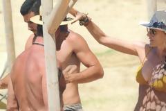 Τζένη Μπαλατσινού – Πέτρος Κωστόπουλος: Τρυφερές στιγμές στη Μύκονο μετά την ανακοίνωση του χωρισμού! Μας δουλεύουν; [photos + video]