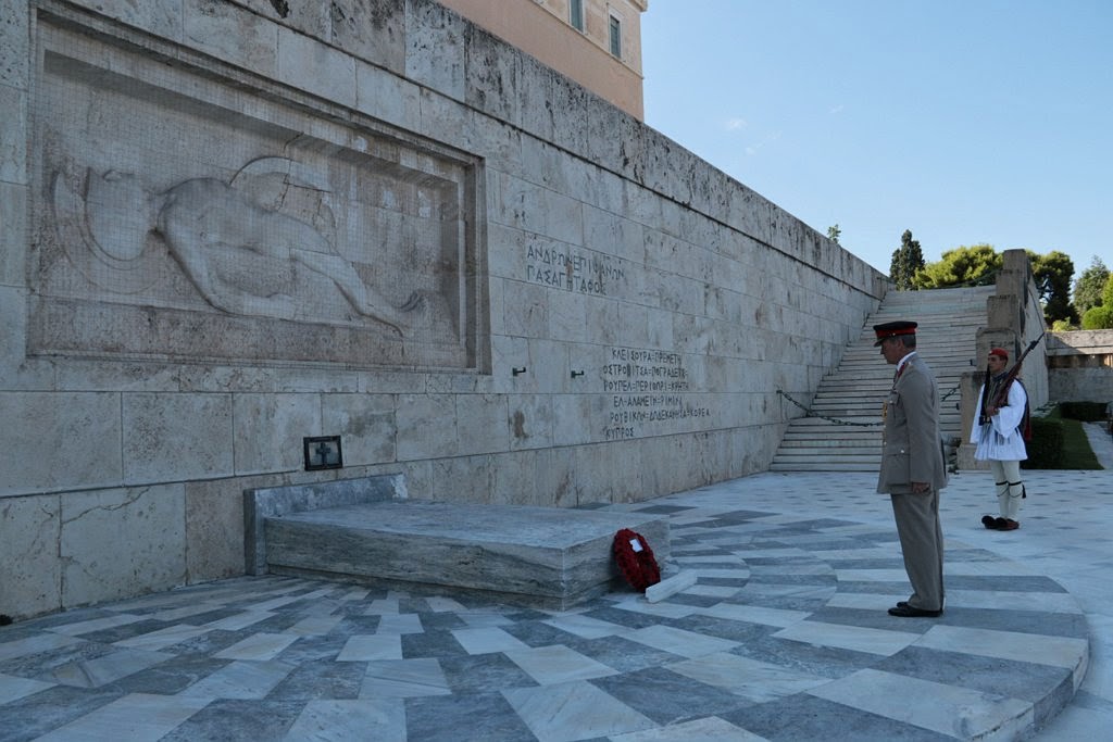 ΕΠΙΣΗΜΗ ΕΠΙΣΚΕΨΗ ΑΡΧΗΓΟΥ ΕΝΟΠΛΩΝ ΔΥΝΑΜΕΩΝ ΤΟΥ ΗΝΩΜΕΝΟΥ ΒΑΣΙΛΕΙΟΥ ΣΤΟ ΓΕΕΘΑ - Φωτογραφία 6