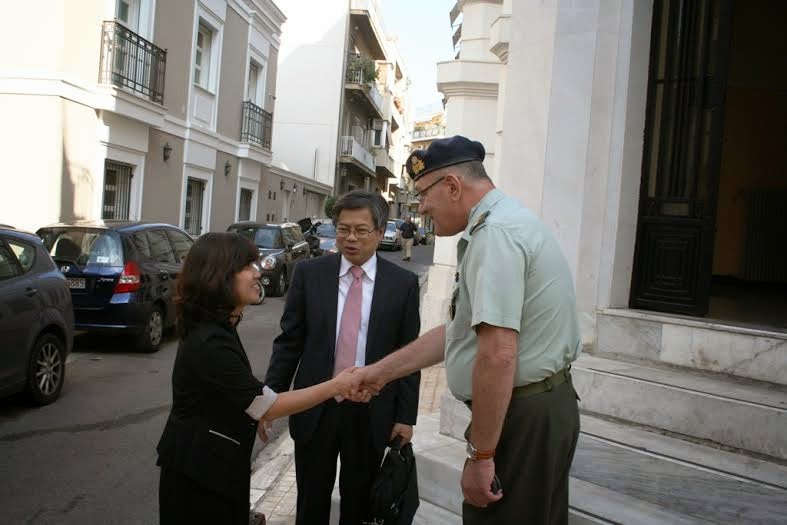 Επίσκεψη του Πρέσβη της Λαϊκής Δημοκρατίας στου Βιετνάμ στη ΔΙΣ - Φωτογραφία 2