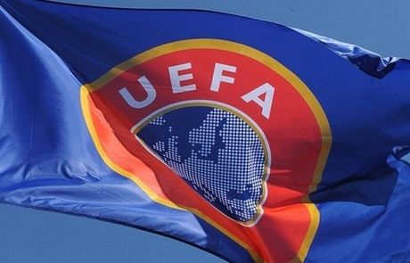 ΑΛΛΑΓΗ ΣΤΟΝ ΚΑΝΟΝΙΣΜΟ ΓΙΑ ΤΟ ΟΡΙΟ ΚΑΡΤΩΝ ΑΠΟ ΤΗΝ UEFA! - Φωτογραφία 1