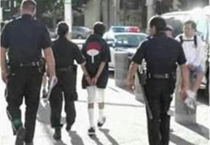 Πάτρα: Σύλληψη… 9χρονου που επιτέθηκε το πρωί σε κατάστημα με ρολόγια - Φωτογραφία 1