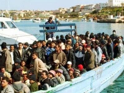 Εντοπισμός και διάσωση παράνομων μεταναστών στη Χίο - Φωτογραφία 1