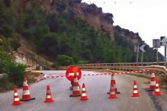 Απίστευτο: Κατέρρευσε λωρίδα κυκλοφορίας στην παλαιά εθνική οδό Κορίνθου-Πατρών!