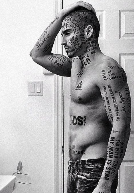 Έκανε 24 ΓΕΛΟΙΑ τατουάζ στο πρόσωπο και το λαιμό του για να γίνει διάσημος! [video + photos] - Φωτογραφία 2