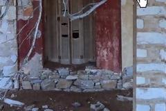 Κοκκινόσπιτο. Το στοιχειωμένο σπίτι στο δρόμο του Επισκοπείου. Μύθος ή πραγματικότητα; [photos]