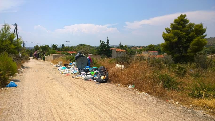 Απορρίματα ξενοδοχείων σε κατοικημένες περιοχές, αναγνώστης φωτογραφίζει την εγκατάλειψη - Φωτογραφία 8