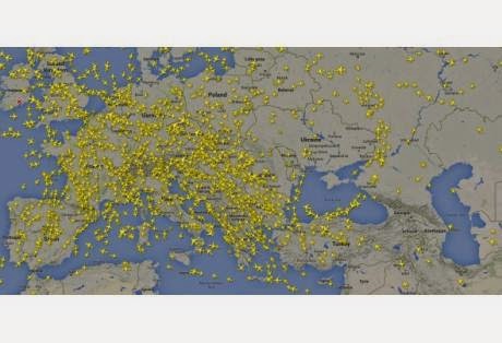 Τα αεροπλάνα αποφεύγουν… τον ουρανό της Ουκρανίας - Φωτογραφία 1