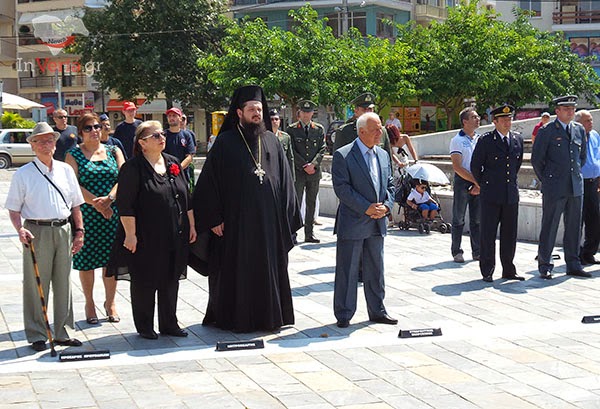 Βέροια: Τίμησαν με τρισάγιο και κατάθεση στεφάνων τα θύματα της Κυπριακής Τραγωδίας (βίντεο) - Φωτογραφία 4