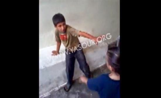 Σάλος με το βίντεο του ξυλοδαρμού προσφυγόπουλου από τη Συρία [video] - Φωτογραφία 1