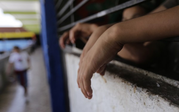 Συγκλονιστικές μαρτυρίες από το κολαστήριο όπου ζούσαν 458 ανήλικοι – Ελεύθερη η διευθύντρια - Φωτογραφία 3
