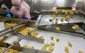 Διατροφικό σκάνδαλο στη Κίνα «αγγίζει» McDonald's, Starbucks, KFC και Burger King [video]