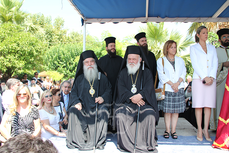 Ο χαμογελαστός Ιεράρχης της Φωκίδας [photos] - Φωτογραφία 23