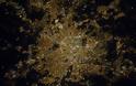 Νύχτα πάνω από την Γη: Απίστευτες φωτογραφίες φωτεινών πόλεων τραβηγμένες από το Διάστημα που κρύβουν κινδύνους [photos] - Φωτογραφία 5