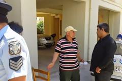 Δείτε βίντεο και φωτογραφίες από την επανασύνδεση του ρεύματος στο σπίτι της 56χρονης