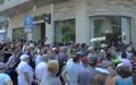 Η Χρυσή Αυγή στο πλευρό των Ελλήνων - Μαζική συμμετοχή στην διανομή τροφίμων στα γραφεία της Τ.Ο. Αθηνών [video] - Φωτογραφία 3
