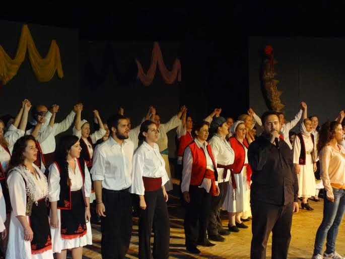 Με μεγάλη επιτυχία η θεατρική ομάδα του Κέντρου Τέχνης και Πολιτισμού Δήμου Αμαρουσίου παρουσίασε στο θέατρο της Αγίας Φιλοθέης την παράσταση «Το Μεγάλο μας Τσίρκο» - Φωτογραφία 2