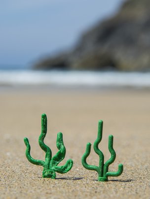 Η παραλία που… ξεβράζει Lego! [photos] - Φωτογραφία 4