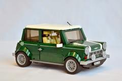 Η άλλη άποψη: ένα κλασικό Mini από 1.077 τουβλάκια LEGO