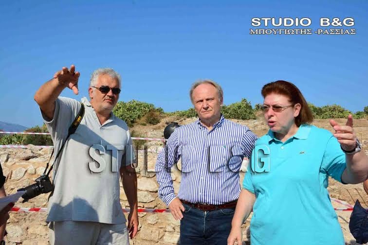 Τους αρχαιολογικούς χώρους της Ακροναυπλίας, της Ασίνης επισκέφτηκε ο Υφυπουργός Αθλητισμού και Πολιτισμού Γιάννης Ανδριανός - Φωτογραφία 4