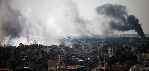Εκεχειρία τέλος-Σφοδροί βομβαρδισμοί και άλλοι νεκροί στη Γάζα - Φωτογραφία 1