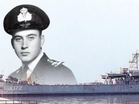 Τιμή στον αδικημένο Ελλαδίτη ήρωα του 1974 Ελευθέριο Χανδρινό, Κυβερνήτη του αρματαγωγού «Λέσβος» - Φωτογραφία 1