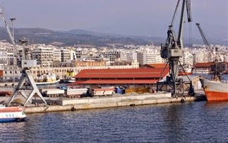 Αυξημένη η διακίνηση φορτίων στο λιμάνι της Θεσσαλονίκης - Φωτογραφία 1