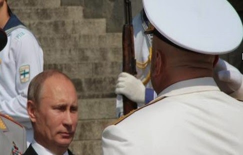 Ο Πούτιν συνεχάρη τους στρατιωτικούς με την Ημέρα του Πολεμικού Ναυτικού - Φωτογραφία 1