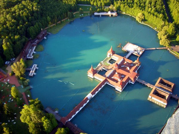 Η μεγαλύτερη γεωθερμική λίμνη της Ευρώπης - Δείτε πόσο εντυπωσιακή είναι [photos] - Φωτογραφία 5