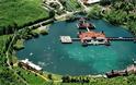 Η μεγαλύτερη γεωθερμική λίμνη της Ευρώπης - Δείτε πόσο εντυπωσιακή είναι [photos] - Φωτογραφία 1