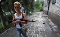 Η ουκρανή ξανθιά Lara Croft με το καλάσνικοφ [photos] - Φωτογραφία 2