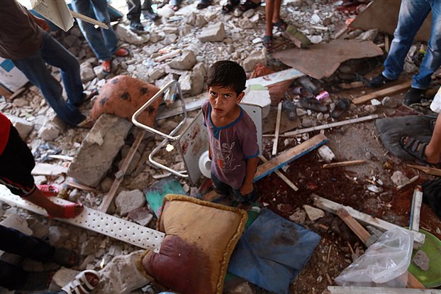 Το Ισραήλ σπάει την εκεχειρία με βόμβες σε πολυσύχναστη αγορά - Φωτογραφία 1