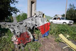Revelations of German Pilot: Shocking Analysis of the “Shooting Down” of Malaysian MH17. “Aircraft Was Not Hit by a Missile” - Φωτογραφία 3