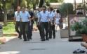 Στον δρόμο ξανά οι πρώην δημοτικοί αστυνομικοί - Με συνοδεία αξιωματικού της ΕΛ.ΑΣ και φορώντας την παλιά στολή
