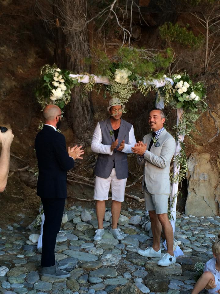 Κύπριος σκηνοθέτης παντρεύτηκε τον αγαπημένο του στη Σκόπελο [photos] - Φωτογραφία 5
