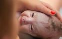 Μοναδικές εικόνες από νεογέννητα μωρά λίγα λεπτά αφού γεννήθηκαν - Φωτογραφία 2