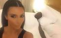 Με ποιόν κάνει selfie στην κρεβατοκάμαρά της η Kim Kardashian; - Φωτογραφία 2