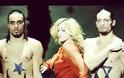Σάλος με τη φωτογραφία της Madonna στο Instagram [photo] - Φωτογραφία 2