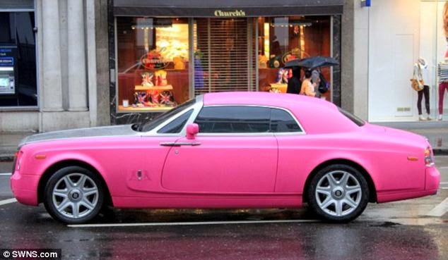 Σαουδάραβας Κροίσος κυκλοφορεί στο Λονδίνο με χρυσό Range Rover και αριθμό κυκλοφορίας 666! - Φωτογραφία 4