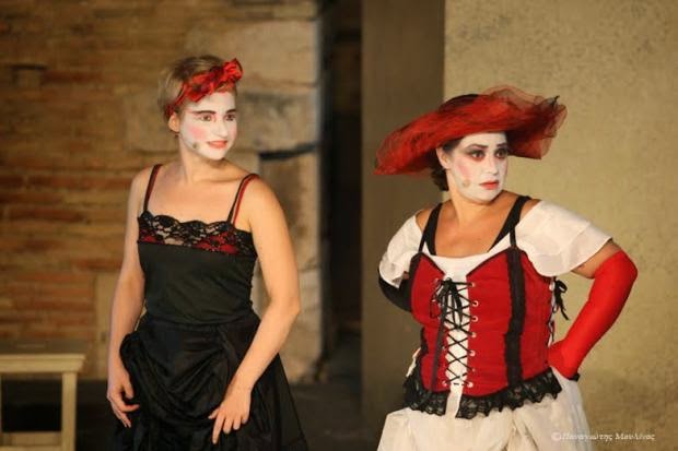 Πάτρα: Δείτε φωτο από την παράσταση Λυσιστράτη με την Μαρία Καβογιάννη - Φωτογραφία 4