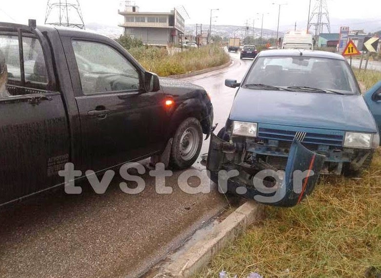 Νεαρός οδηγός τράκαρε μόλις βγήκε από το συνεργείο! [photos] - Φωτογραφία 2