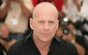 Η κόρη του Bruce Willis «τα βγάζει όλα» μπροστά στη κάμερα  [video]